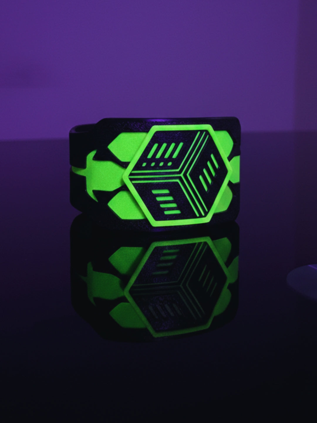 HexaGlow UV Band 3D